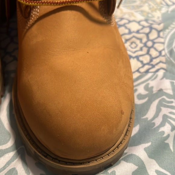 Shoes - Picture 5 of 12